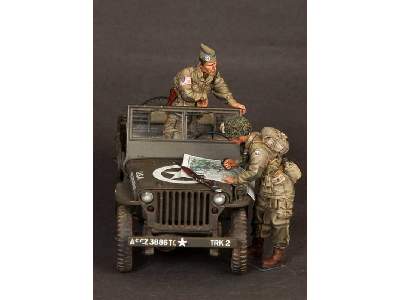 Major And 1 Lieutenant 101st Airborne Division, WW Ii 2 Figures - image 2