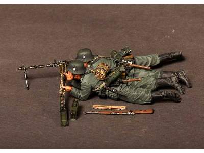 German Machine Gunner Mg 34 Team.1939-42 2 Figures - image 2