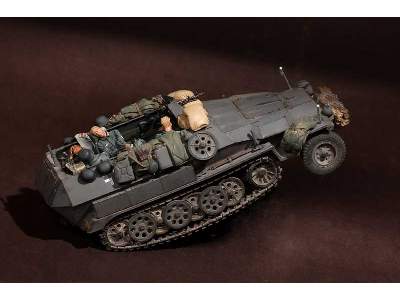 Power Naps Of Panzergrenadiers. 6 Figures - image 5