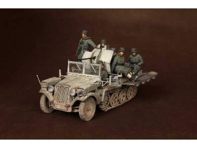 Crew For Sd.Kfz.10/4 Fur 2cm Flak 30 (For Dragon 6676) - image 3