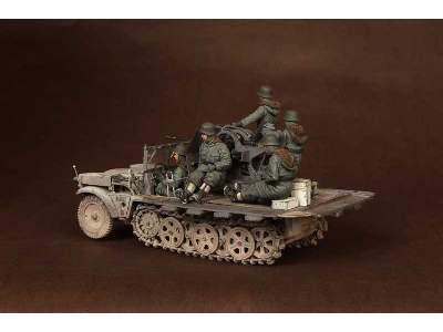 Crew For Sd.Kfz.10/4 Fur 2cm Flak 30 (For Dragon 6676) - image 14