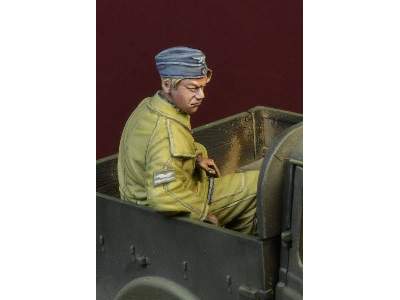 WWii Luftwaffe Bomber Pilot Sitting - image 3