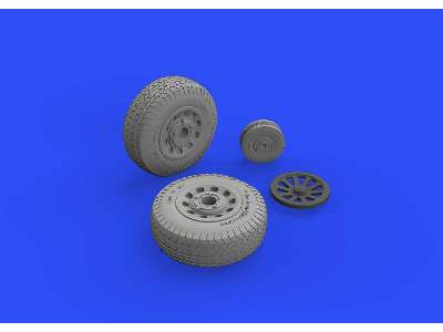 P-51D wheels rhomboid treat 1/48 - Eduard - image 3