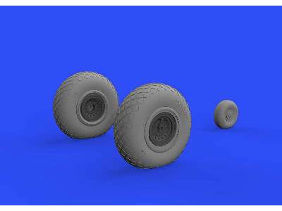 B-17 wheels 1/48 - Hong Kong Models - image 2