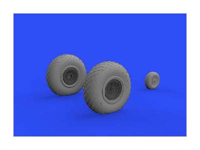 B-17 wheels 1/48 - Hong Kong Models - image 5