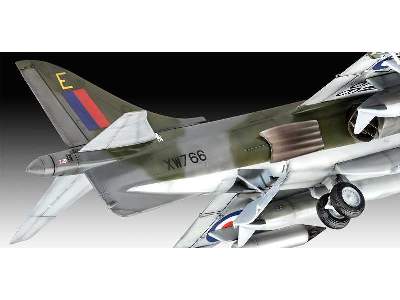 Harrier GR.1 gift set - image 3