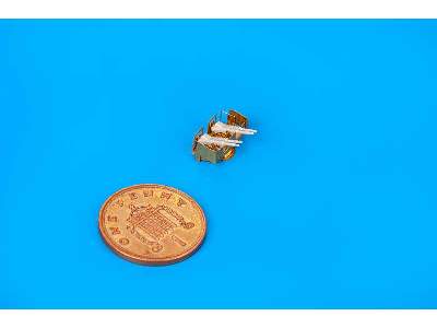 USS CV-10 Yorktown AA guns 1/350 - Trumpeter - image 13