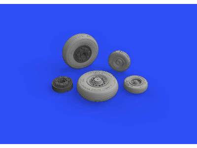 F-14D wheels 1/48 - Amk - image 3