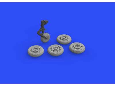 MiG-17 wheels 1/72 - Airfix - image 3