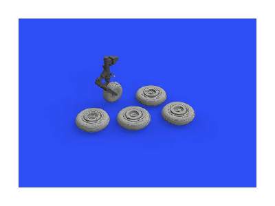 MiG-17 wheels 1/72 - Airfix - image 7