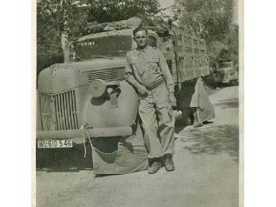 V-3000 German 3t truck (early flatbed) - image 13