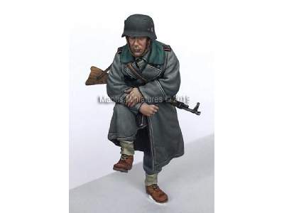 German Soldier (Late War) - image 3