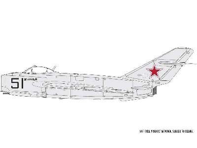 Mikoyan-Gurevich MiG-17F Fresco - image 7