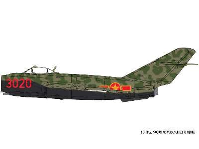 Mikoyan-Gurevich MiG-17F Fresco - image 8
