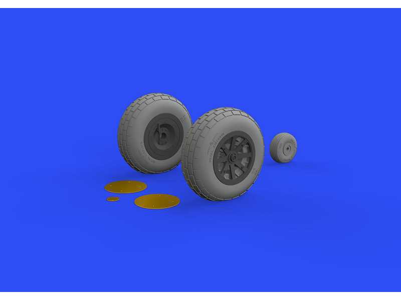 P-40N wheels 1/32 - Trumpeter - image 1 P-40N wheels 1/32 - Trumpeter - image 1