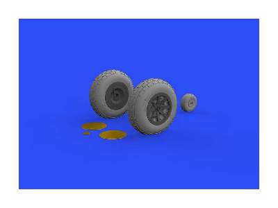 P-40N wheels 1/32 - Trumpeter - image 5