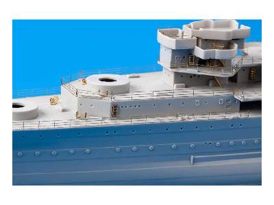 HMS Cornwall 1/350 - Trumpeter - image 3