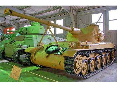 AMX-13/75 light tank - image 9