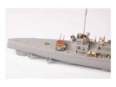 HMS Exeter 1/350 - Trumpeter - image 11