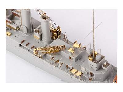 HMS Exeter 1/350 - Trumpeter - image 12