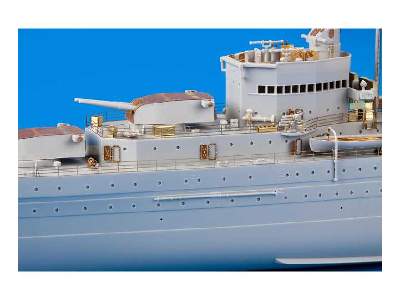 HMS Exeter 1/350 - Trumpeter - image 16