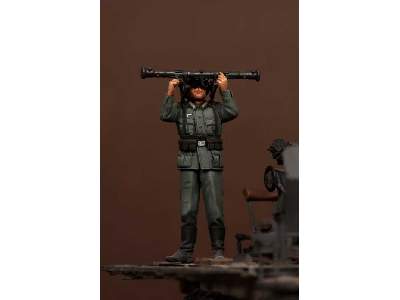 German Antiaircraft Gunner With Artillery Rangefinder - image 6