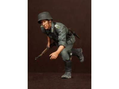 German Panzergrenadier - image 7