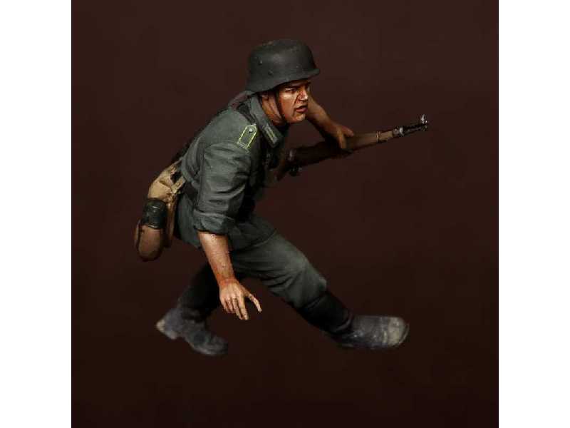 German Panzergrenadier - image 1