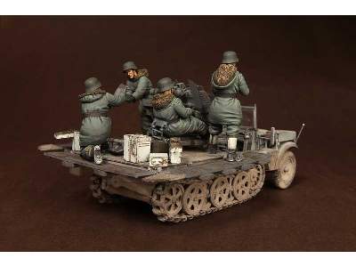 Crew For Sd.Kfz.10/4 Fur 2cm Flak 30 (For Dragon 6676) - image 6