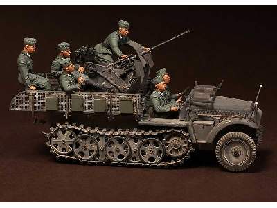 Crew For Sd.Kfz.10/4 Fur 2cm Flak 30 (For Dragon 6739) 6 Figures - image 2