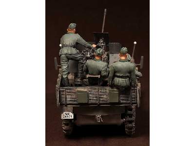 Crew For Sd.Kfz.10/4 Fur 2cm Flak 30 (For Dragon 6739) 6 Figures - image 5