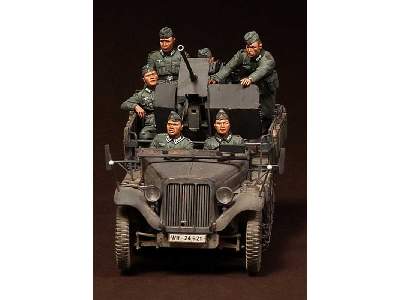 Crew For Sd.Kfz.10/4 Fur 2cm Flak 30 (For Dragon 6739) 6 Figures - image 12