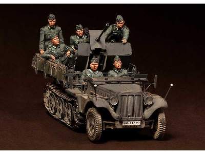 Crew For Sd.Kfz.10/4 Fur 2cm Flak 30 (For Dragon 6739) 6 Figures - image 13