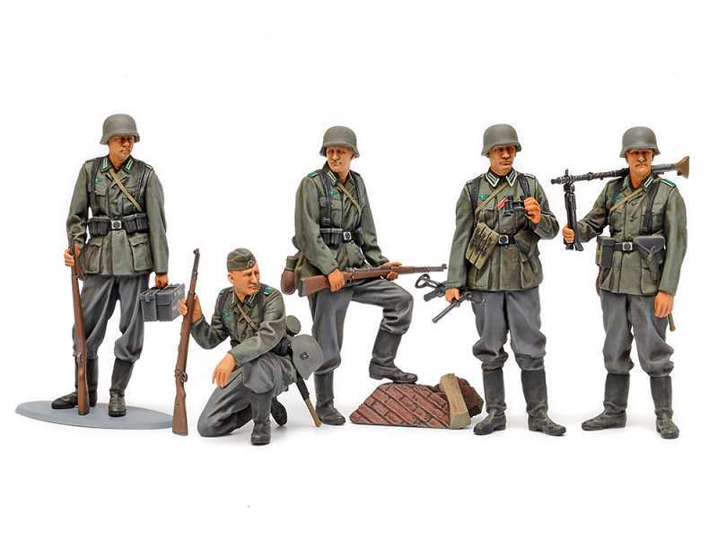 German Infantry Set (Mid-WWII) - image 1