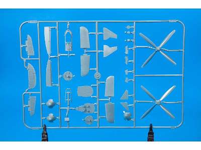 Tempest Mk. V ser.  2 1/48 - image 11