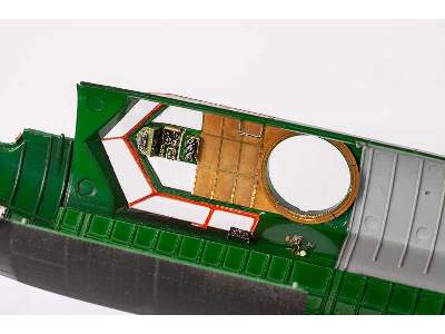 B-17G PART I 1/48 - Hk Models - image 5