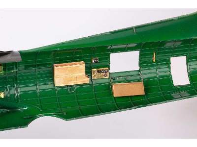 B-17G PART I 1/48 - Hk Models - image 15