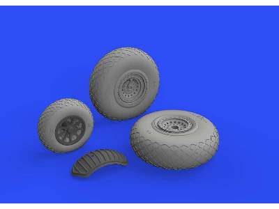 B-24 wheels (9spoke front wheel) 1/32 - Hobby Boss - image 3