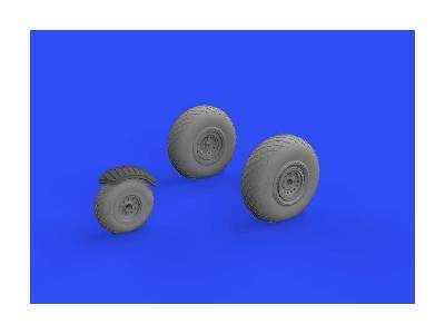 B-24 wheels (9spoke front wheel) 1/32 - Hobby Boss - image 6