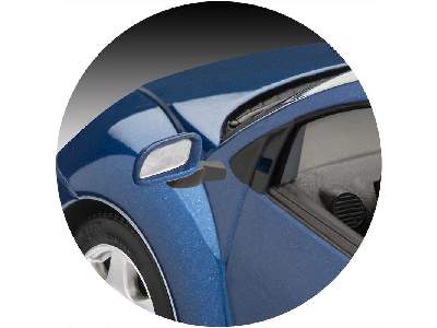 VW New Beetle - image 2