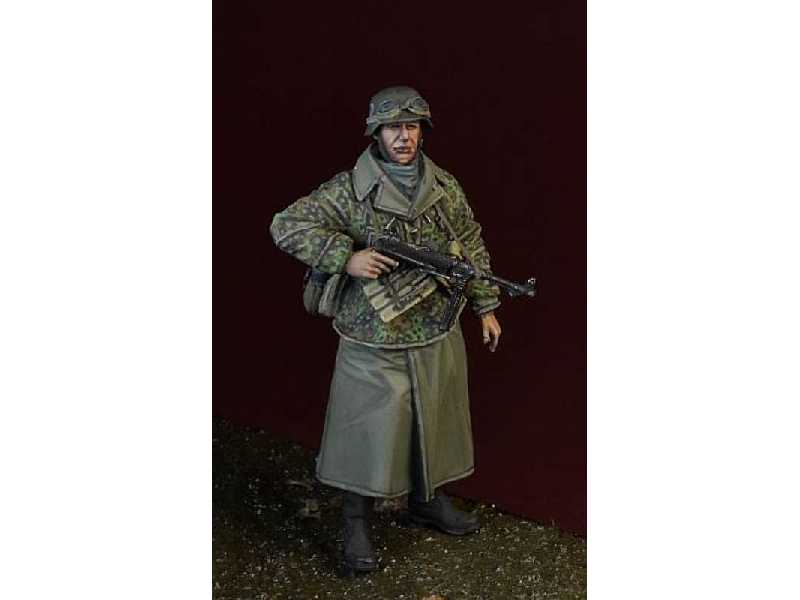 Waffen SS Soldier With Mp40, Ardennes 1944 - image 1
