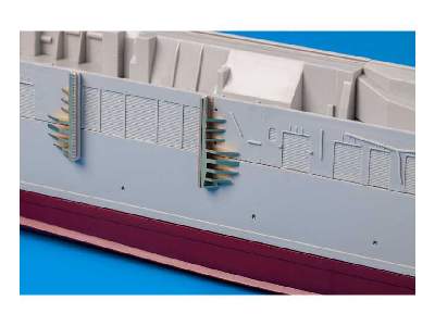 USS CV-10 Yorktown 1/350 - Trumpeter - image 20