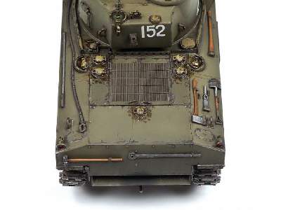 Medium tank M4A2 Sherman 75mm - image 3