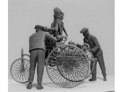 Benz Patent-Motorwagen 1886 with Mrs. Benz & Sons - image 4