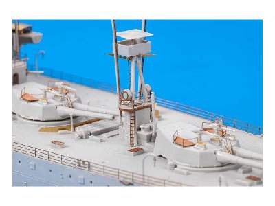 HMS Dreadnought 1915 1/350 - Trumpeter - image 12
