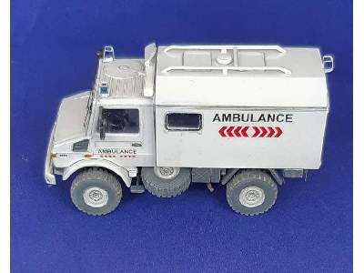 Unimog U1300L 4x4 Krankenwagen Ambulance - image 23