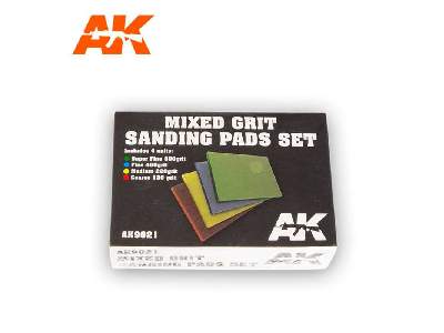Mixed Grit Sanding Pads Set 4 Units. - image 1