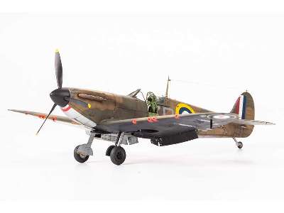 The Spitfire Story Limited Edition Dual Combo  - image 18