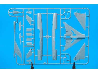 MiG-21PFM 1/72 - image 6