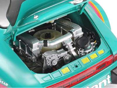 Porsche 934 Vaillant (w/Photo-Etched Parts) - image 4